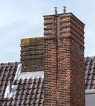 Schoorstenen met siermetselwerk.
<br/>
Marcel Westhoff, 2017-10-01